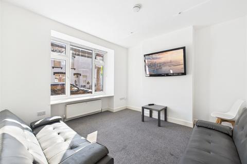 5 bedroom end of terrace house for sale, Swan Road, Gloucester, Gloucestershire, GL1