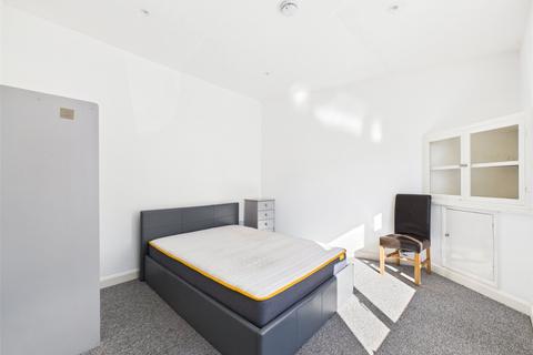 5 bedroom end of terrace house for sale, Swan Road, Gloucester, Gloucestershire, GL1