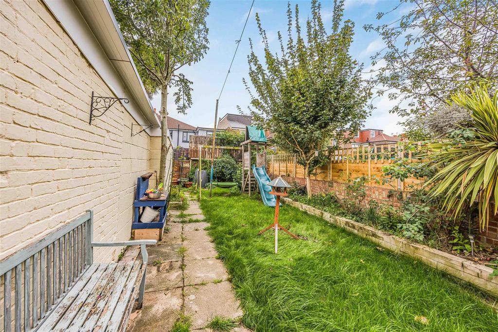 18 Thurbern Road, Portsmouth-Small-Portico Marketin