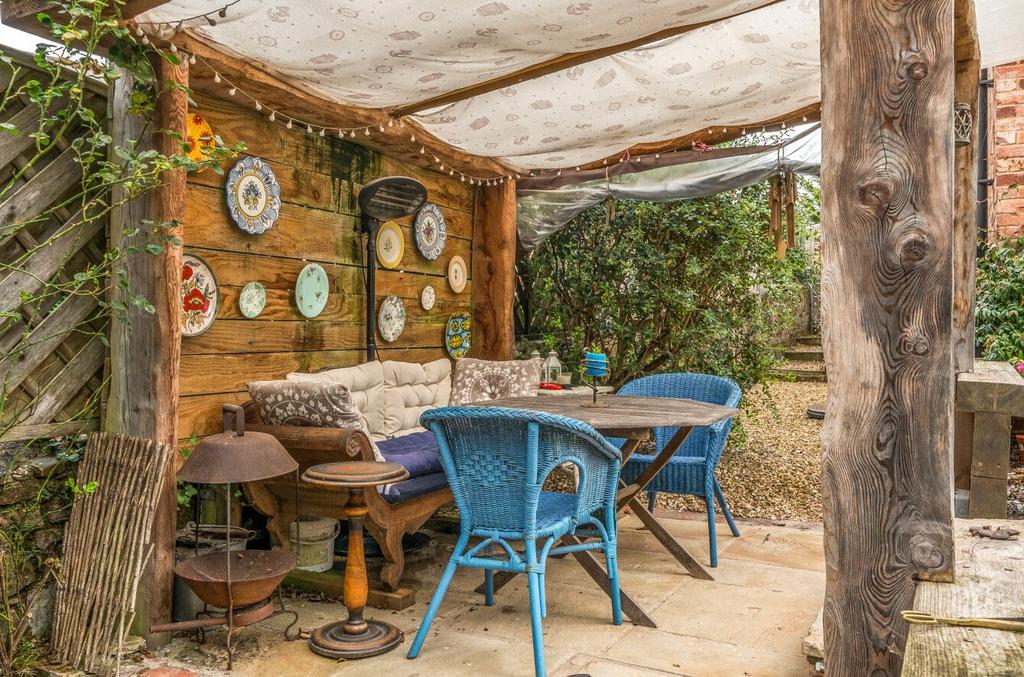 Outdoor Seating