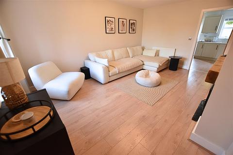 3 Aspen Lane, Laceby, Grimsby, DN37 7EH