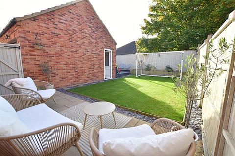 3 Aspen Lane, Laceby, Grimsby, DN37 7EH
