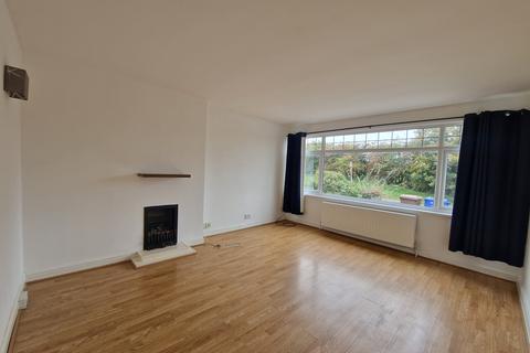 3 bedroom semi-detached house to rent, Bower Lane Rugeley, WS15 2RD