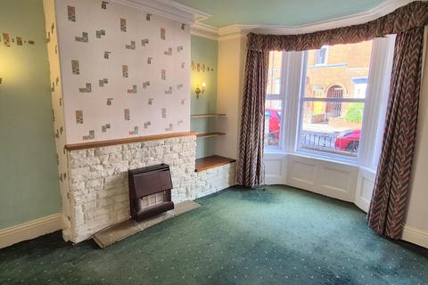 3 bedroom terraced house for sale, Oak Road, Scarborough