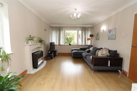 4 bedroom detached house for sale, Janmead, Hutton, Brentwood