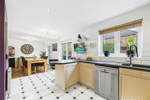 5 bedroom detached house for sale, Rycroft Meadow, Basingstoke RG22