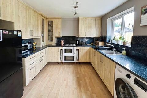 undefined, Mallard Close, Shrewsbury