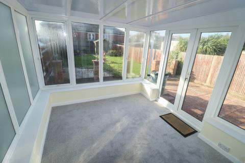2 bedroom semi-detached bungalow for sale, Wheatlands Avenue, Hayling Island
