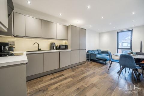 2 bedroom flat for sale, Roth House, Brentwood