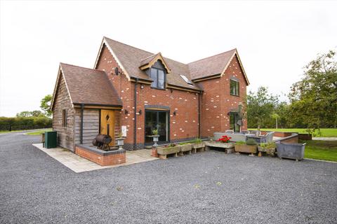 undefined, Gadfield Elms, Staunton, Gloucester, Gloucestershire, GL19