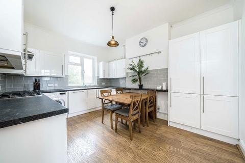 2 bedroom flat for sale, Lordship Lane, London SE22
