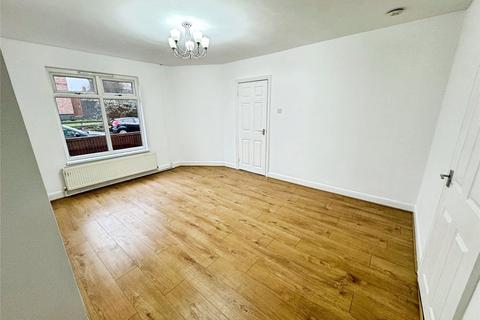 3 bedroom end of terrace house to rent, Hewitt Avenue, West Midlands CV6