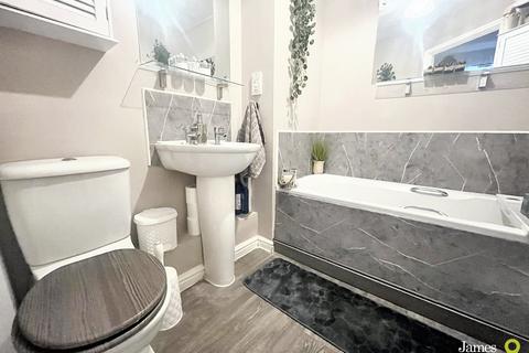 2 bedroom apartment for sale, Ty Levant, Barry CF63