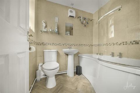 2 bedroom chalet for sale, Gower Holiday Village, Monksland Road, Reynoldston, Swansea