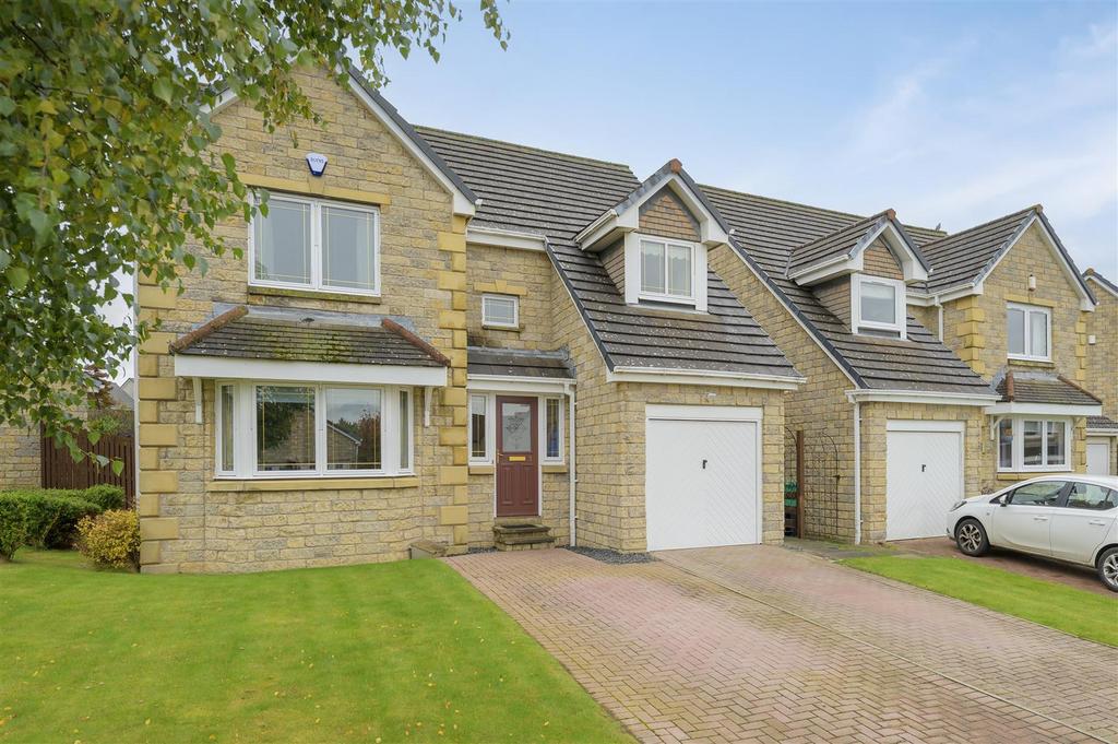 3 Cromar Drive004.jpg