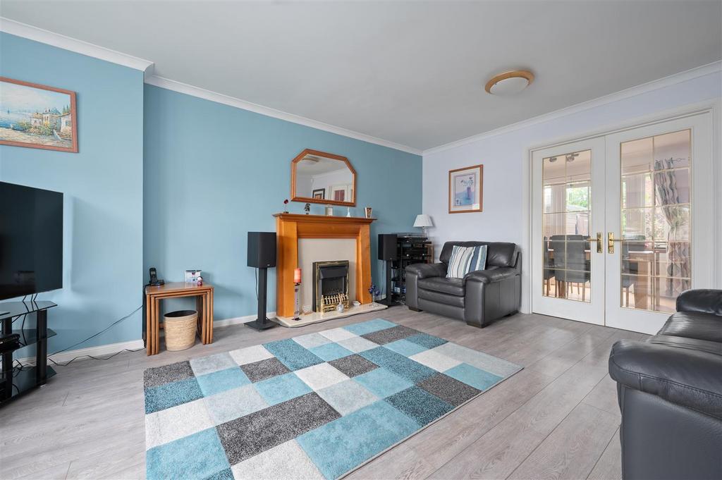 3 Cromar Drive008.JPG
