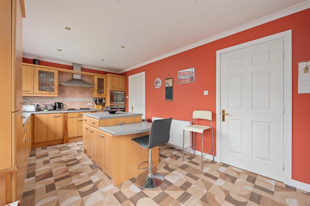 3 Cromar Drive013.JPG