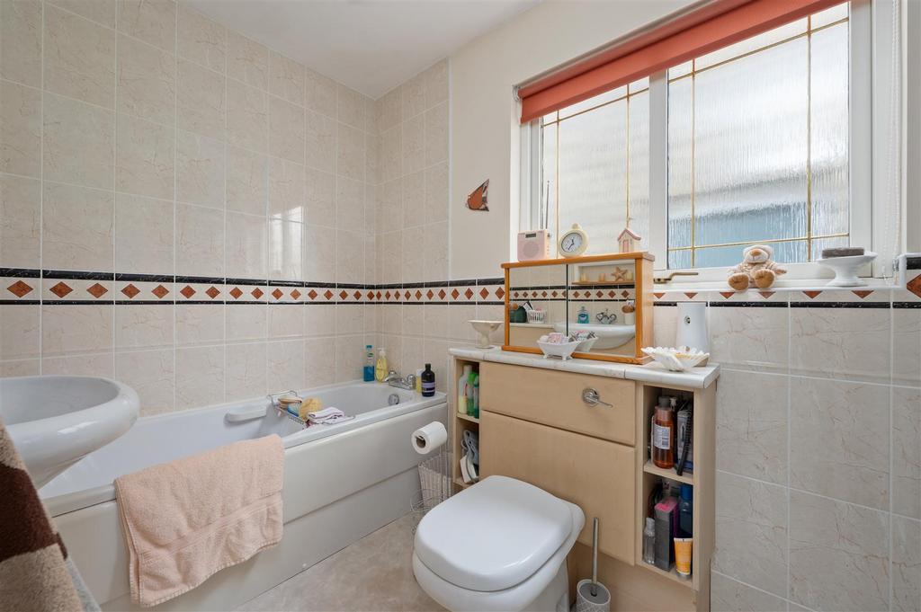 3 Cromar Drive026.JPG