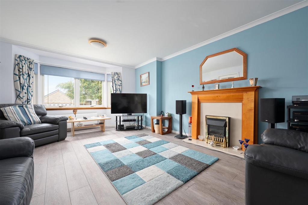 3 Cromar Drive010.JPG