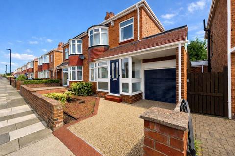 3 bedroom semi-detached house to rent, Ennerdale Road, Newcastle Upon Tyne, NE6