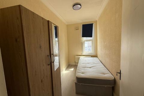 undefined, Norman Road, Ilford IG1