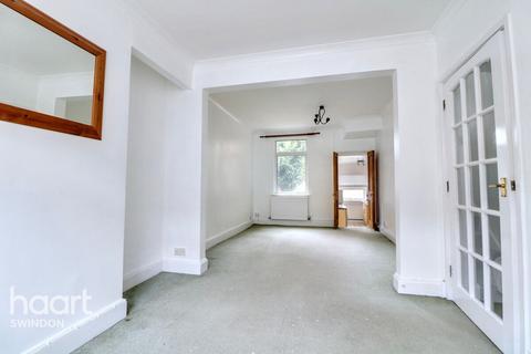 2 bedroom terraced house for sale, North Street, Swindon