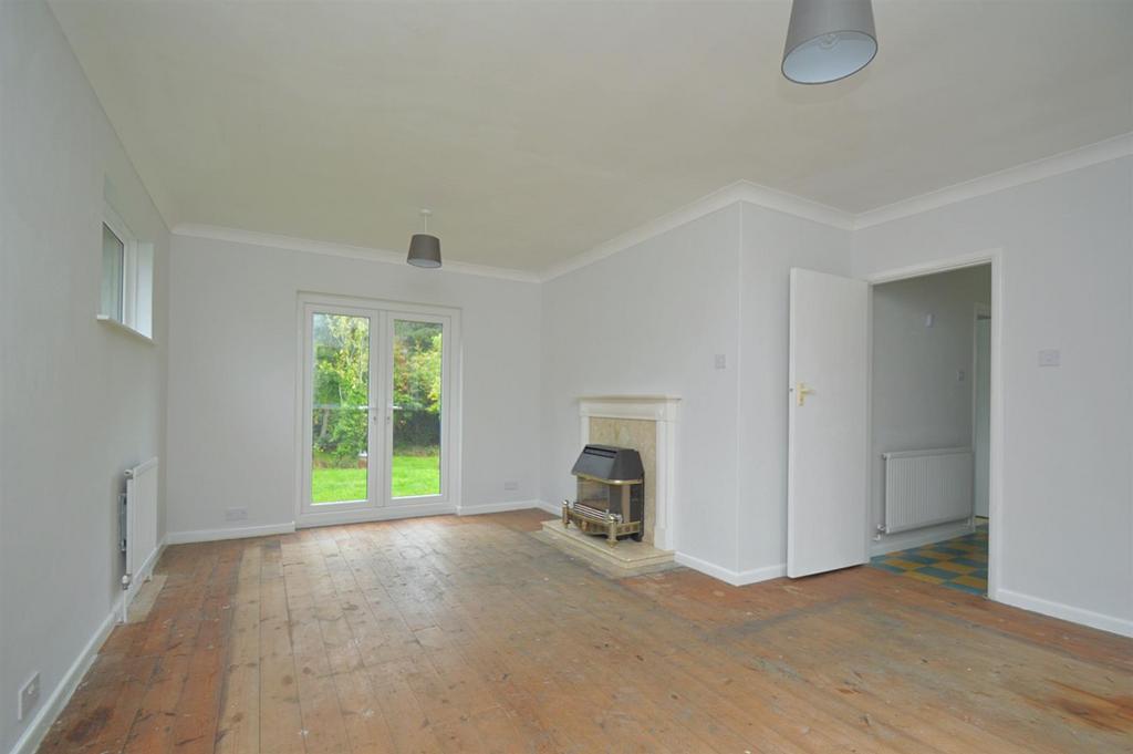 Resized Lounge1.jpg