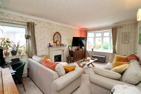 2 bedroom detached bungalow for sale, Chapel Fields, Holme-On-Spalding-Moor, York