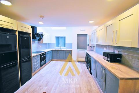 6 bedroom terraced house to rent, Tiverton Road, Selly Oak, Birmingham B29