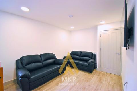 6 bedroom terraced house to rent, Tiverton Road, Selly Oak, Birmingham B29