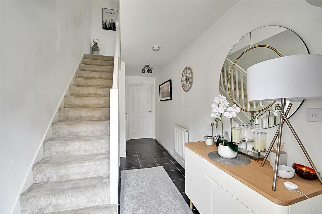Entrance Hall 2.jpg