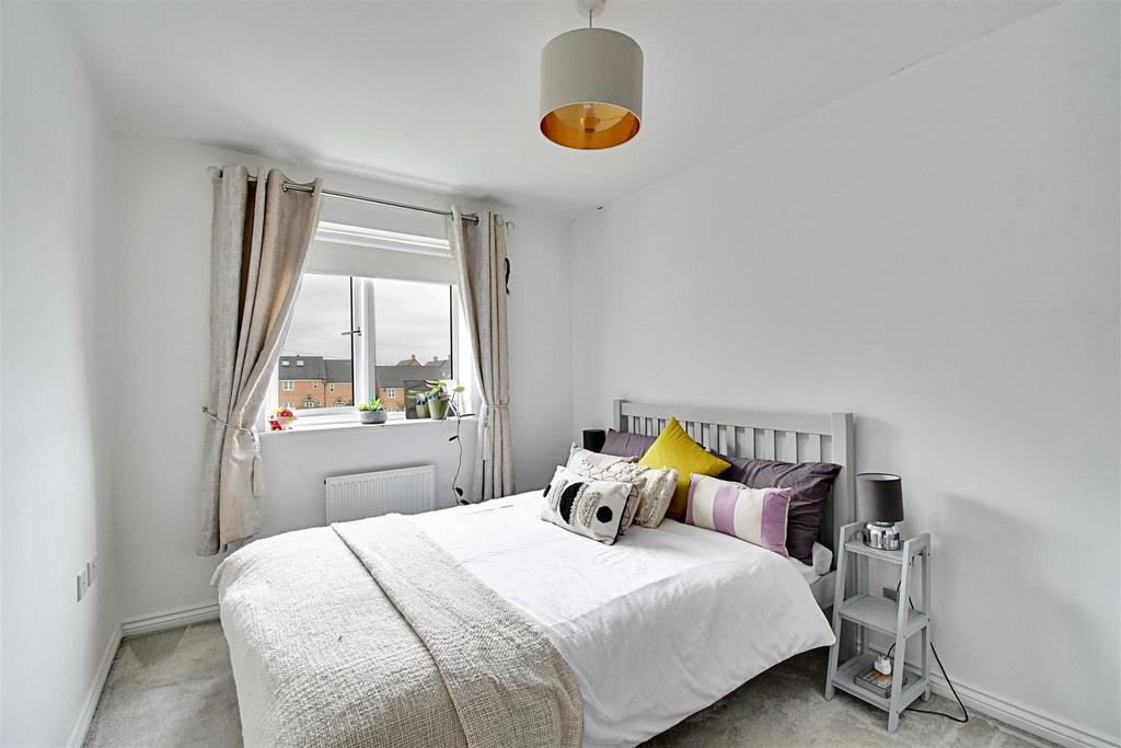 Bedroom 2 1.jpg