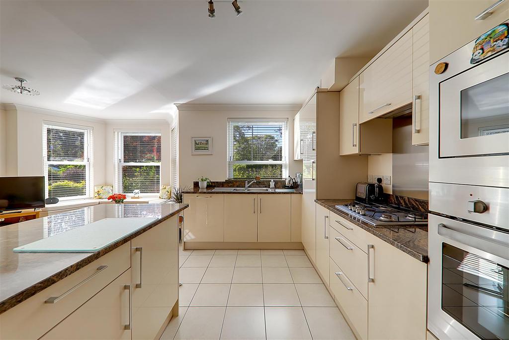 IMG 0999-IMG 1001.jpg