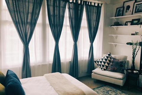 undefined, Queens Avenue, London N10