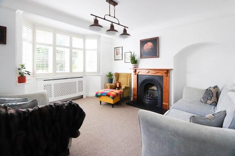 4 bedroom semi-detached house for sale, Bargate Close, New Malden
