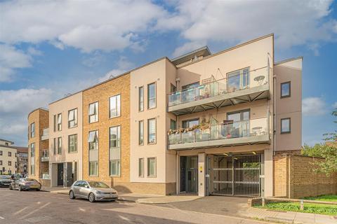 1 bedroom flat for sale, Scotland Green, London