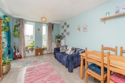 1 bedroom flat for sale, Scotland Green, London