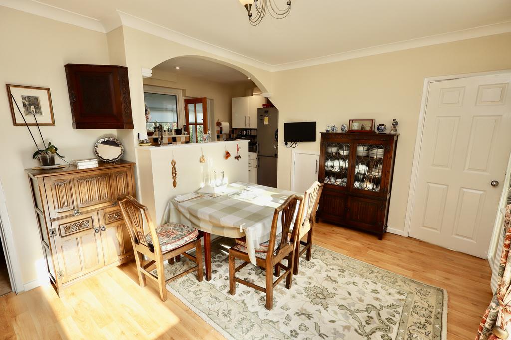 Kitchen diner
