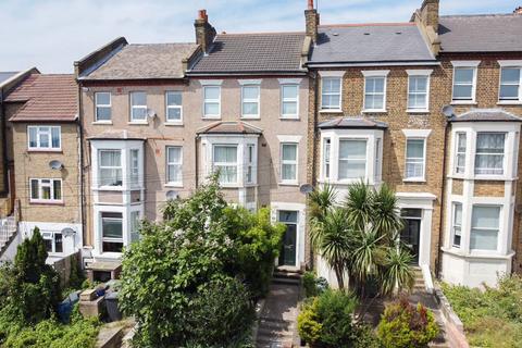 7a Blythe Hill, London, SE6 4UL