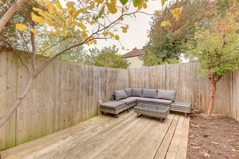7a Blythe Hill, London, SE6 4UL