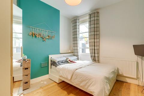 7a Blythe Hill, London, SE6 4UL