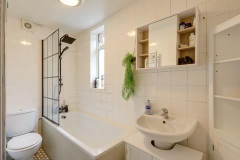 7a Blythe Hill, London, SE6 4UL