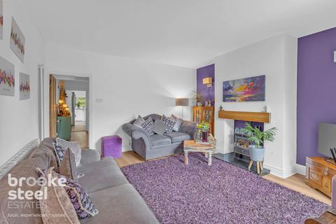 2 bedroom cottage for sale, Burnley Road, Edenfield