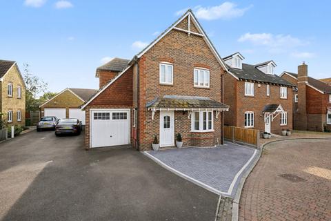 4 bedroom detached house for sale, Chetney View, Sittingbourne ME9