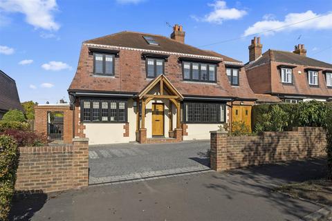 5 bedroom detached house for sale, Kings Avenue, Carshalton SM5