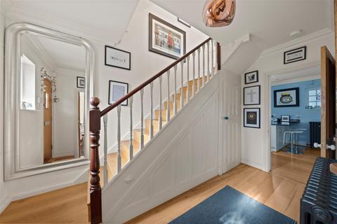 undefined, Kings Avenue, Carshalton SM5