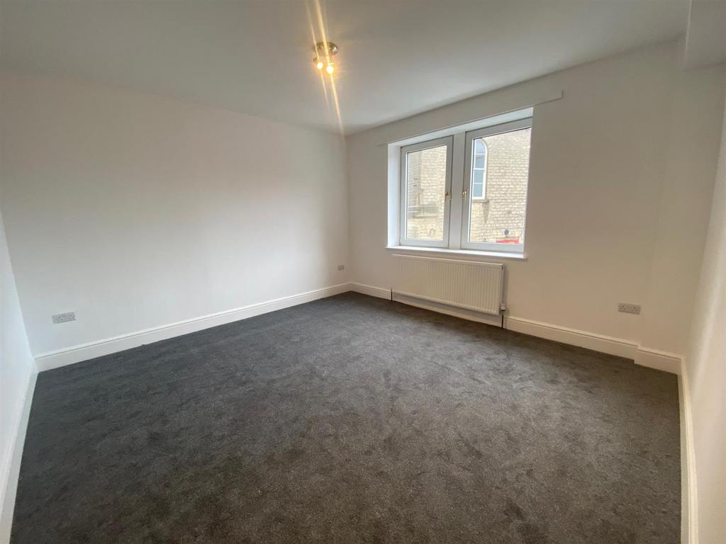 First floor bed reception.jpg