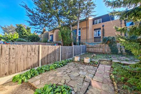 undefined, Engleheart Road, Catford, SE6