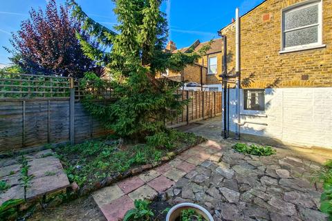 undefined, Engleheart Road, Catford, SE6