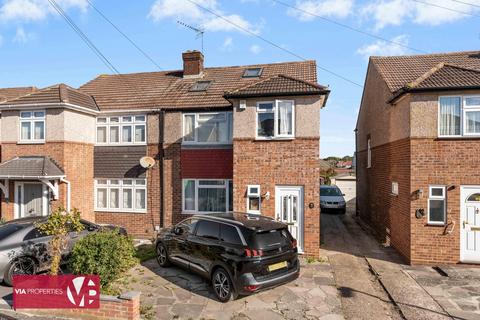 undefined, Long Moor, Waltham Cross EN8